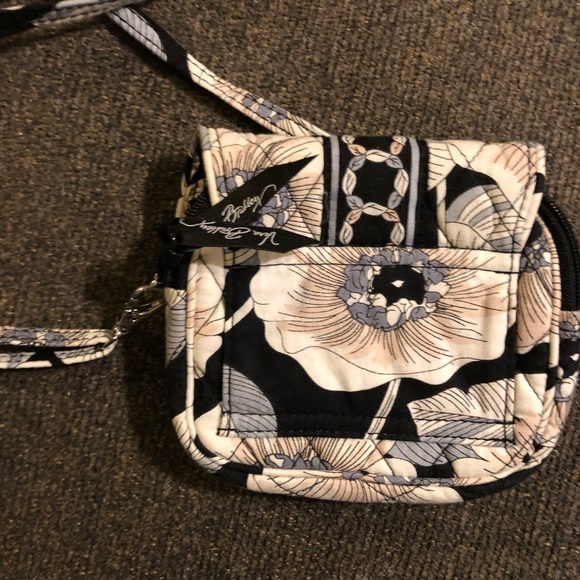 Authentic, Rare, Retired Vera Bradley! 🍂 - Picture 3 of 7